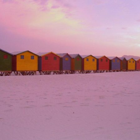 Royal@Sea2 Hotel Muizenberg Exterior photo